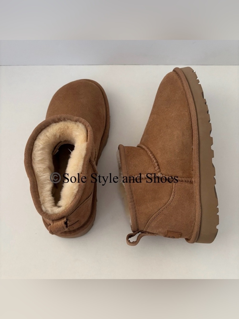 UGG Classic Ultra Mini Boots Chestnut 8 New without Box - Picture 5 of 11